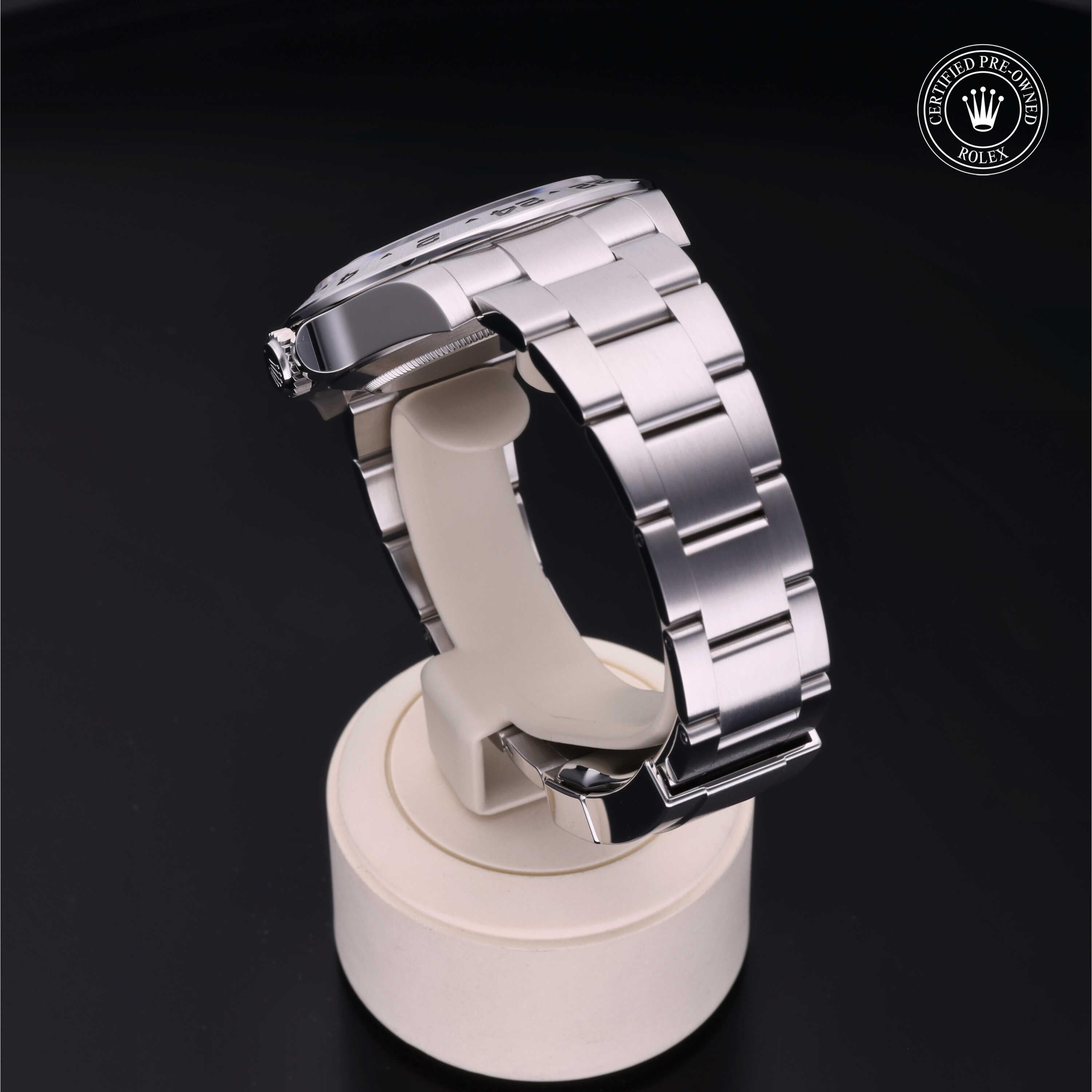 Rolex Explorer II - 360° view