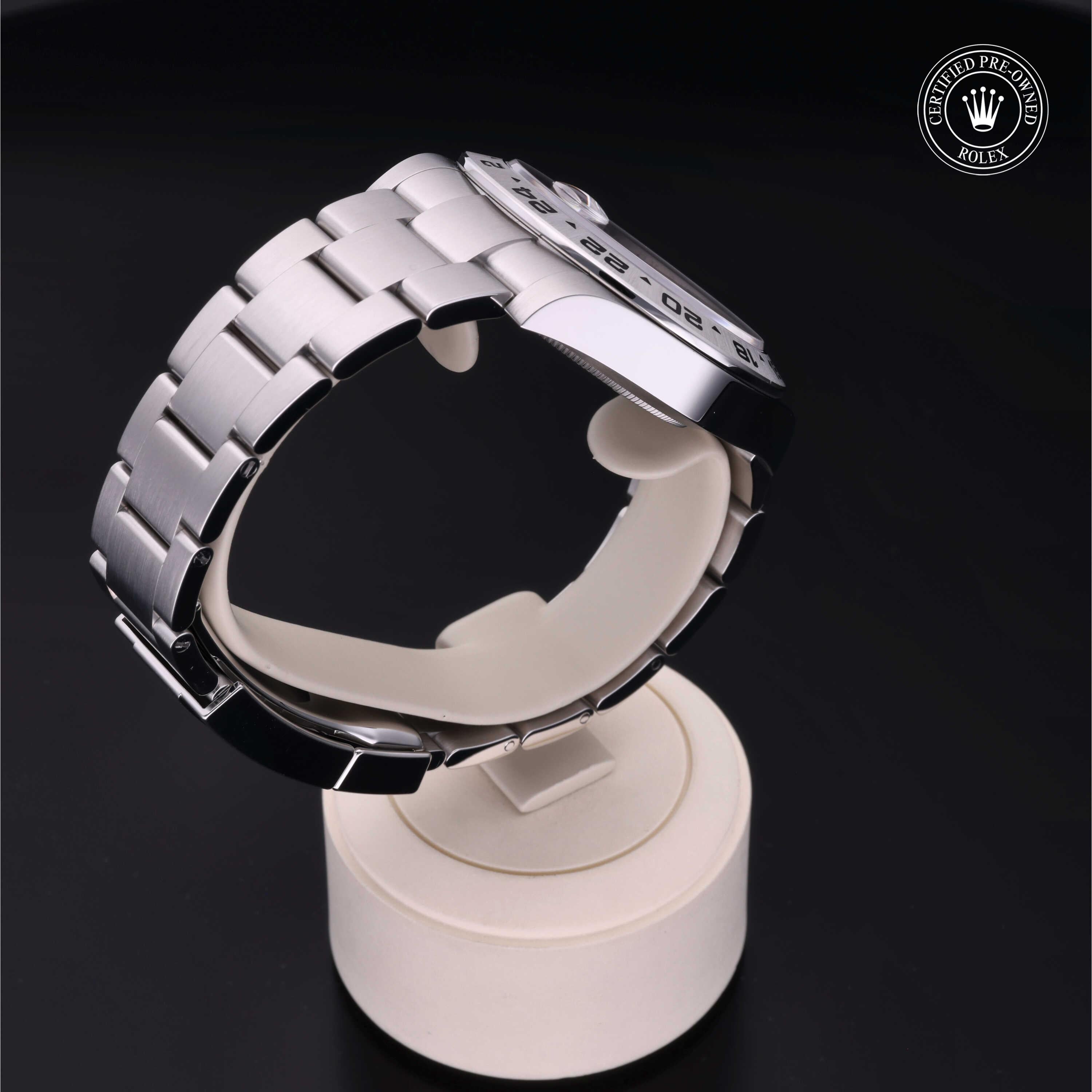 Rolex Explorer II - 360° view