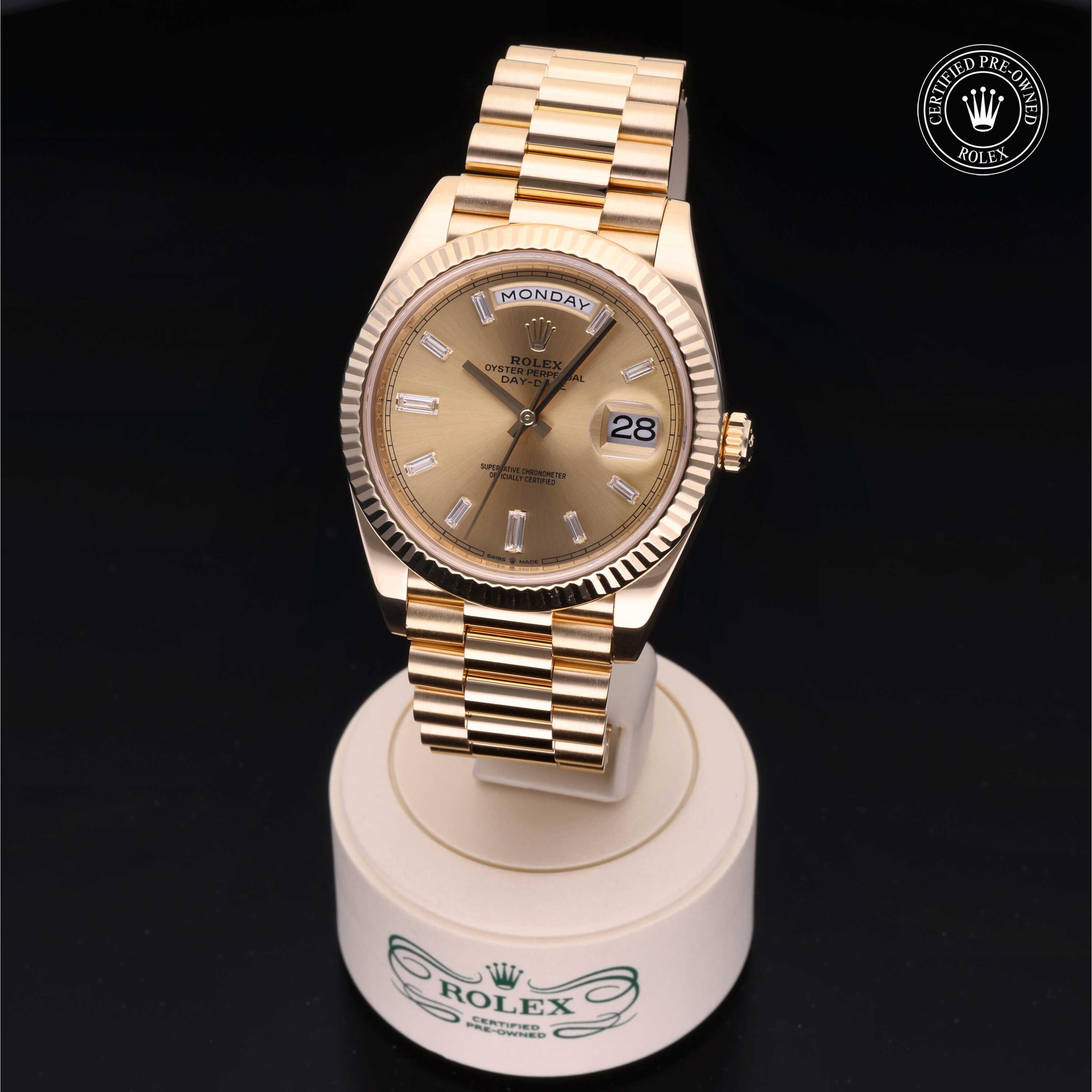 Rolex Day-Date - 360° view