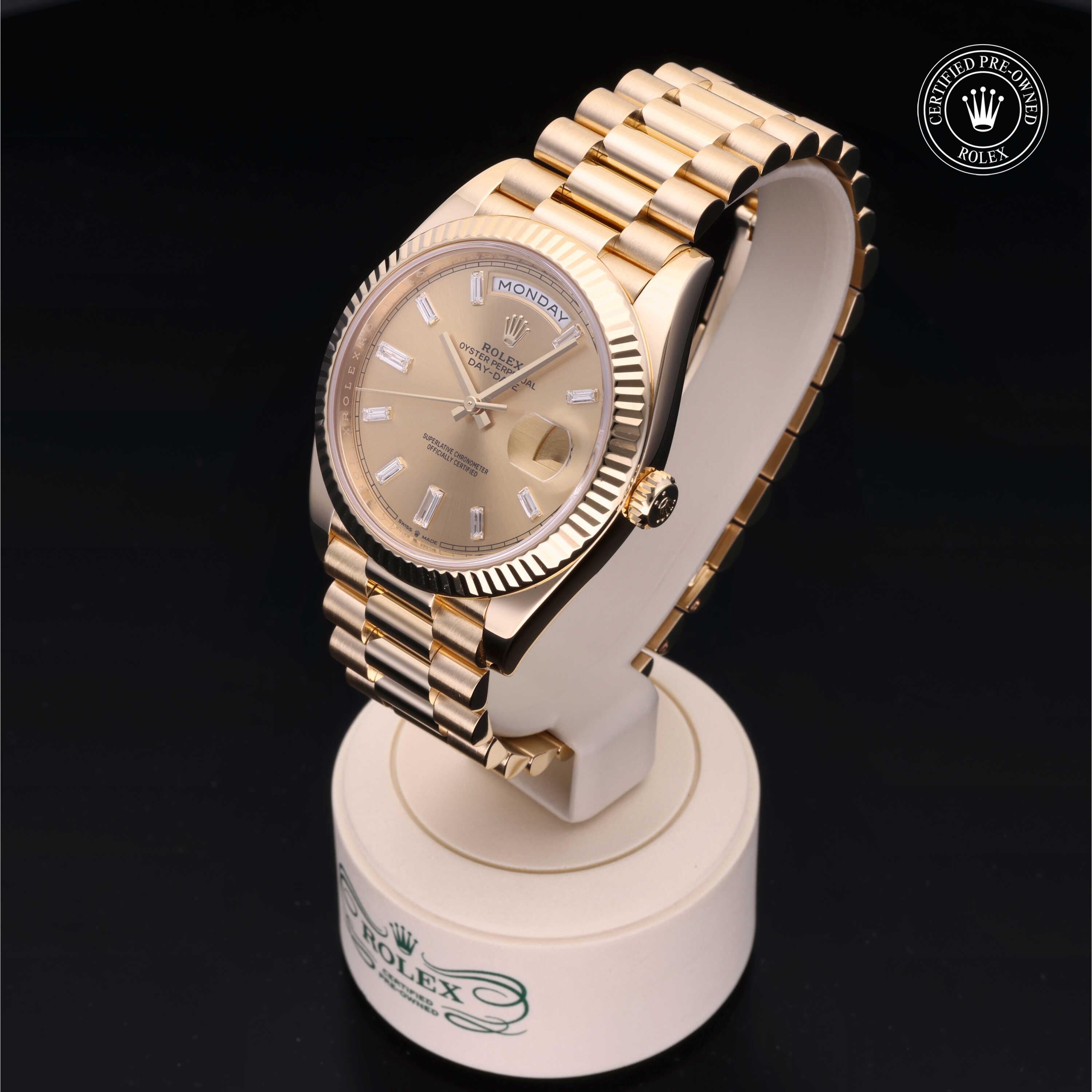 Rolex Day-Date - 360° view
