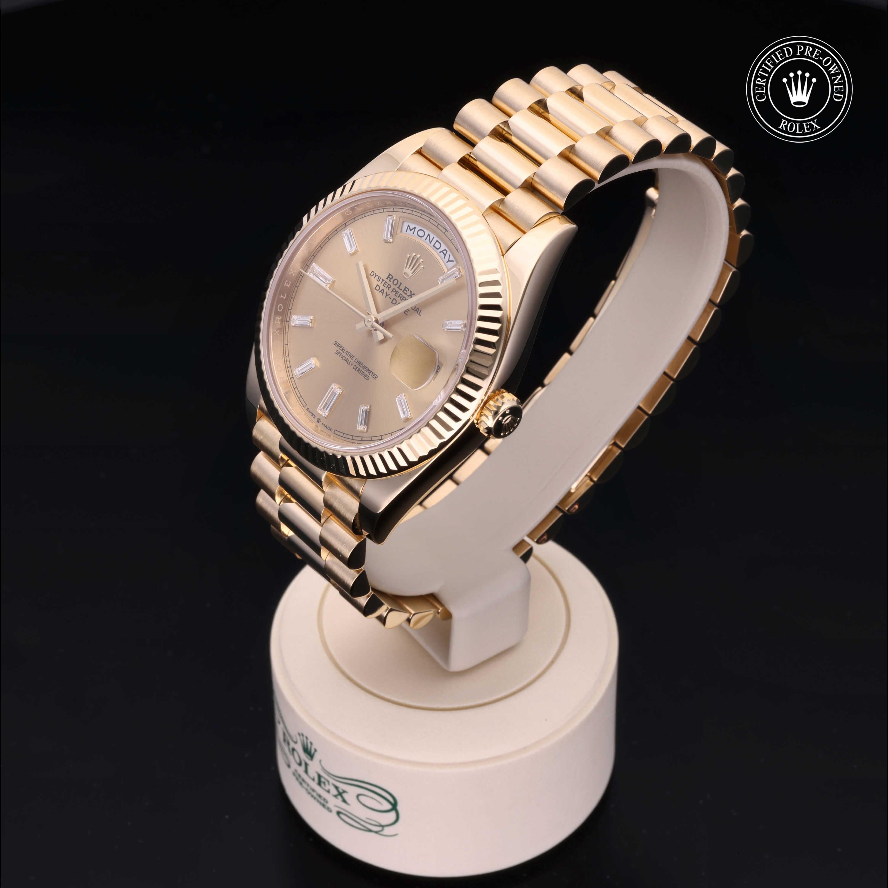 Rolex Day-Date - 360° view