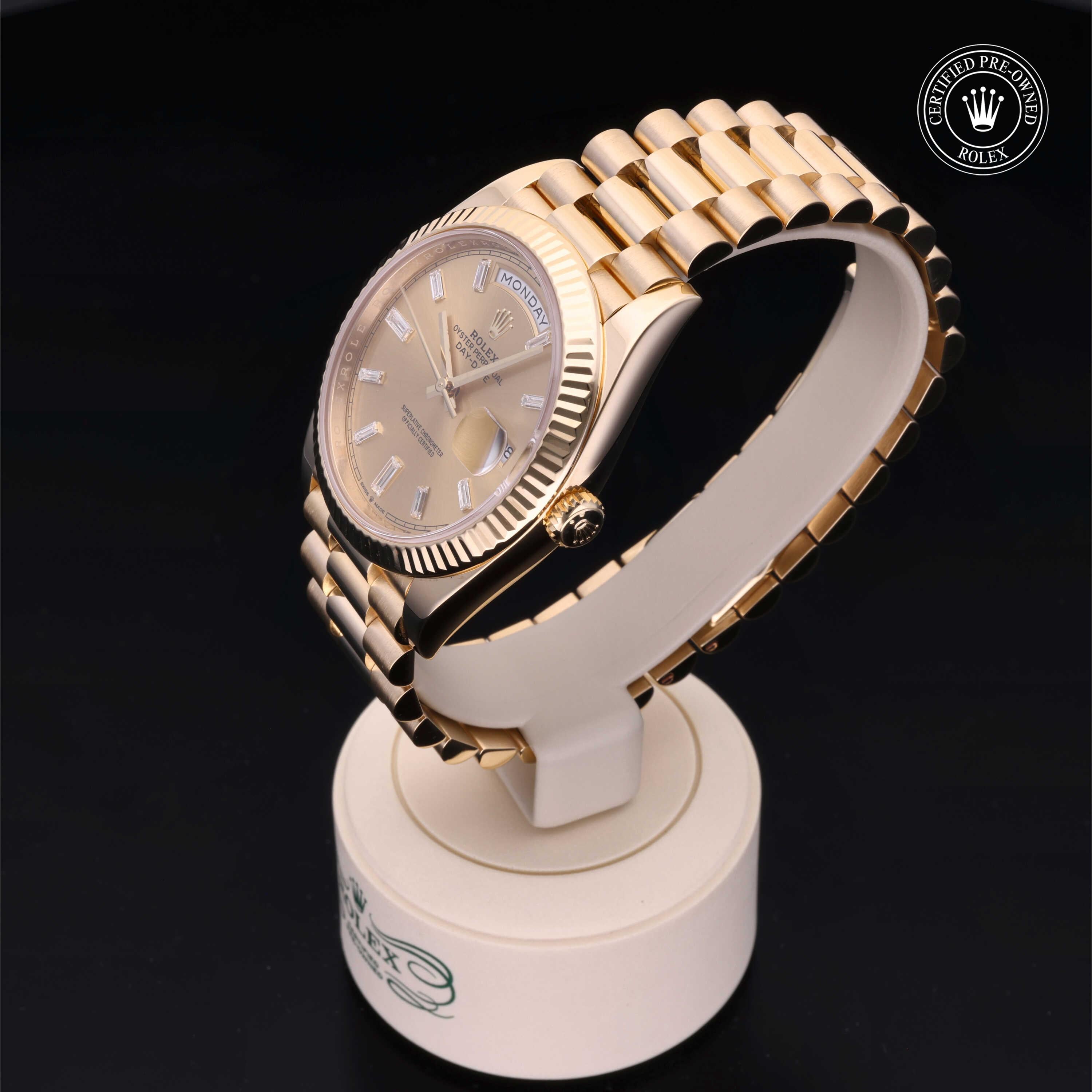 Rolex Day-Date - 360° view