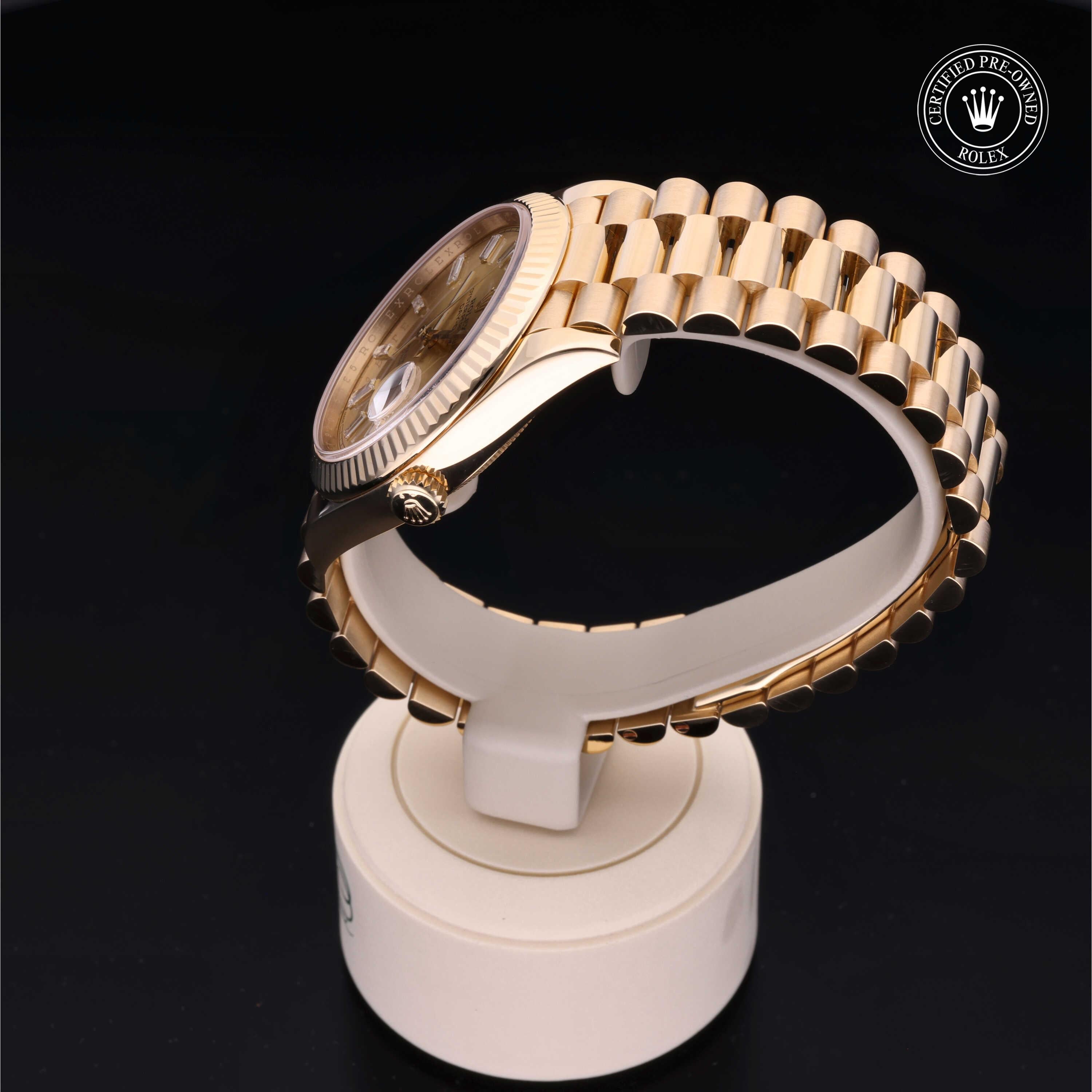 Rolex Day-Date - 360° view