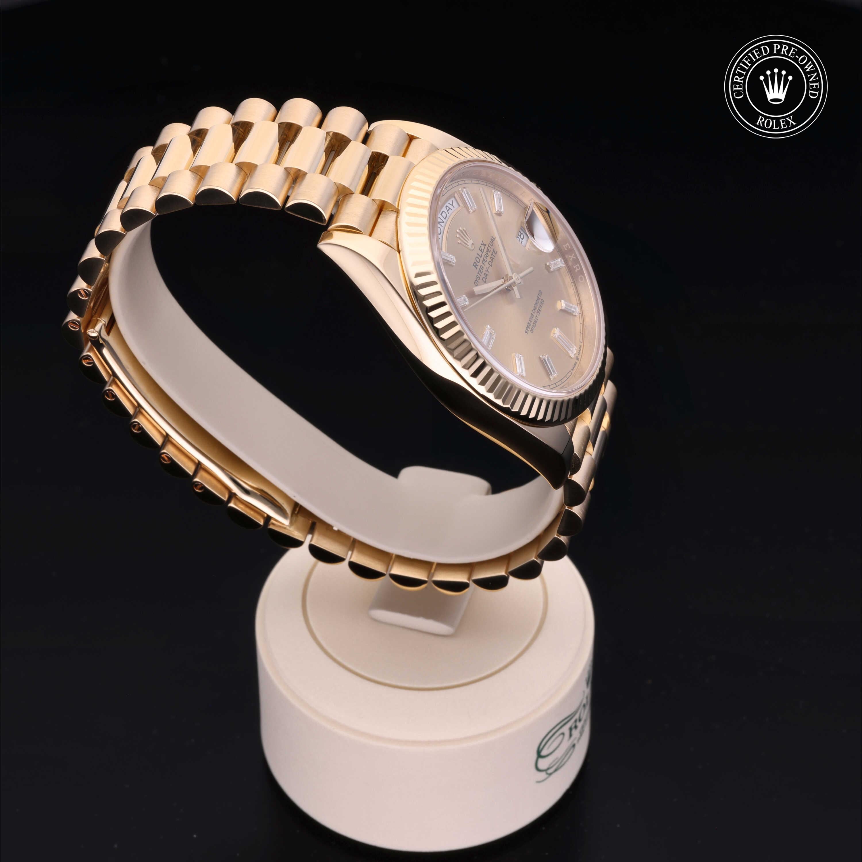 Rolex Day-Date - 360° view