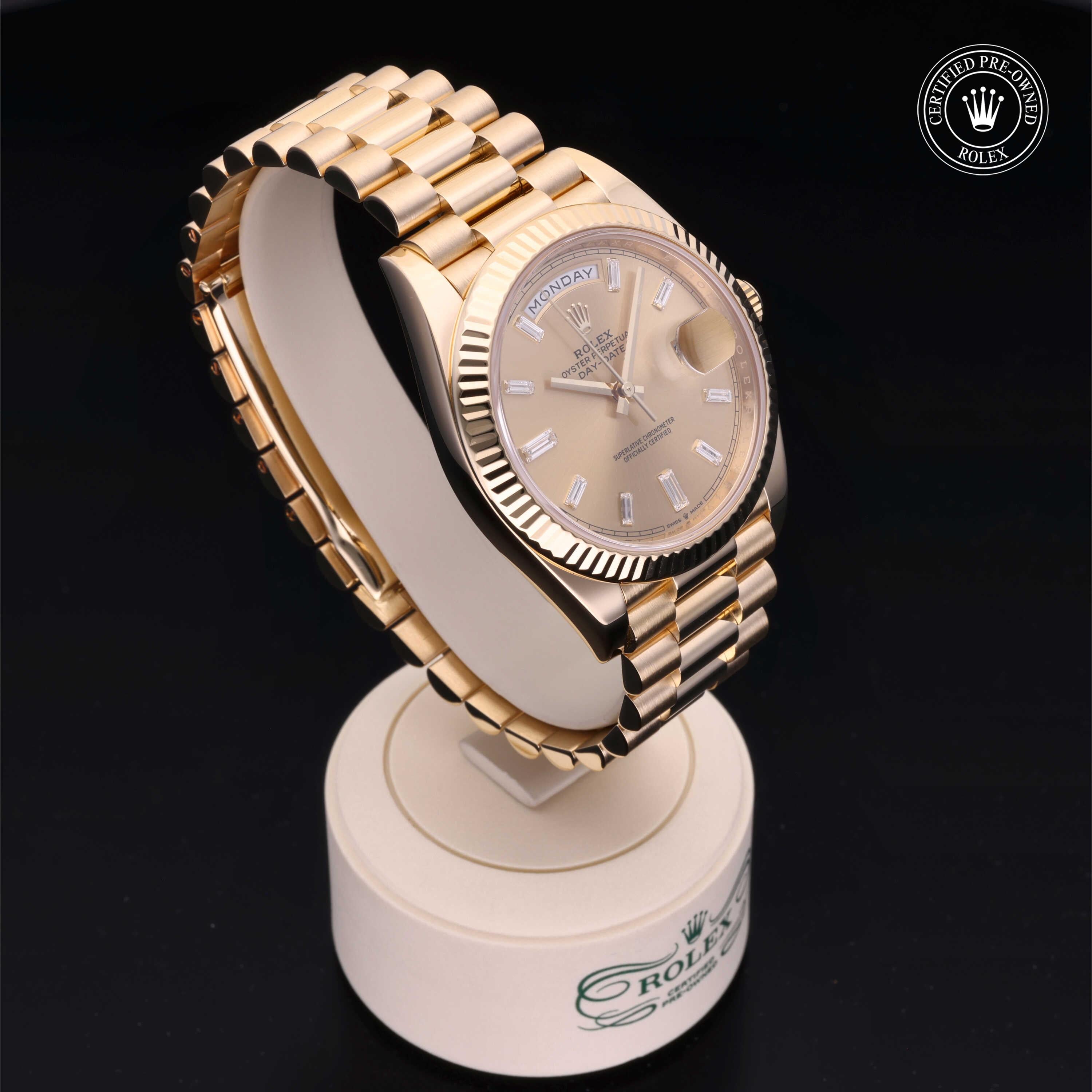 Rolex Day-Date - 360° view