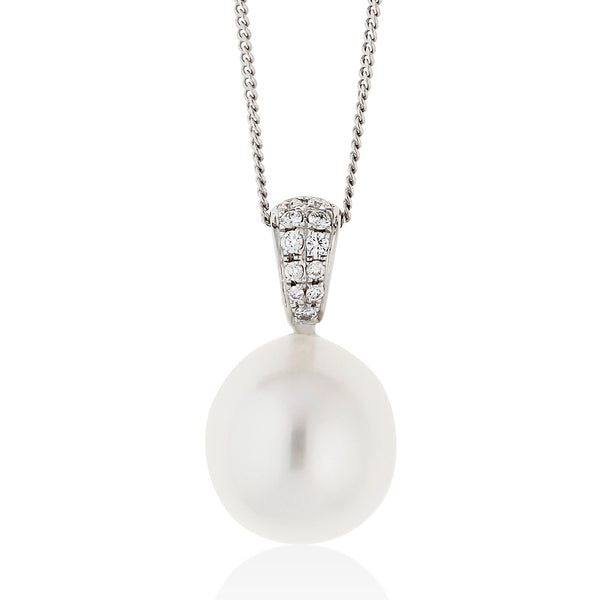18ct White Gold South Sea Cultured Pearl and Diamond Pendant and Chain