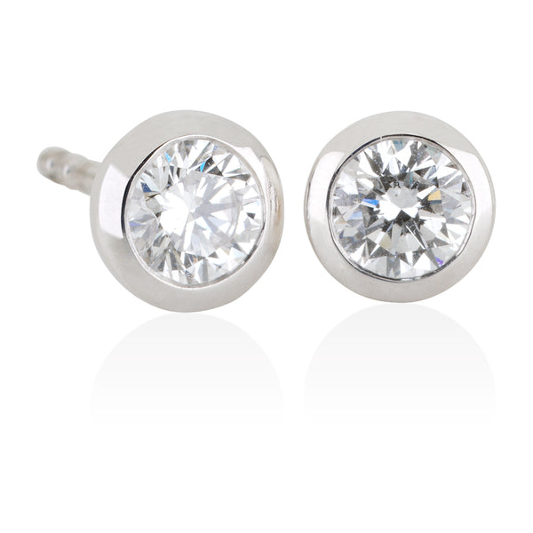 18ct White Gold Rub Set Round Brilliant Cut Diamond Stud Earrings