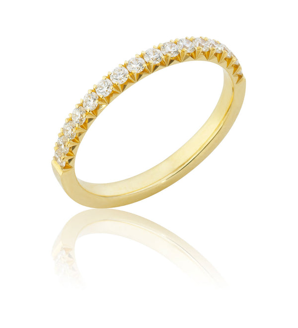 18ct Yellow Gold Round Brilliant Cut Diamond Four Claw Set Wedding Ring
