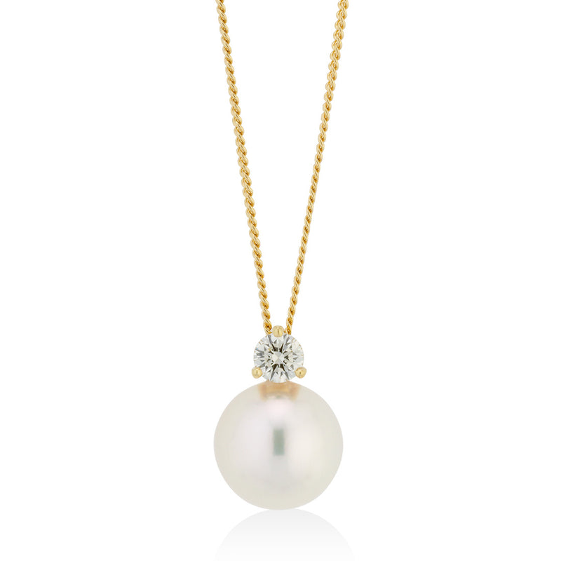 18ct Yellow Gold Akoya Cultured Pearl and Diamond Pendant