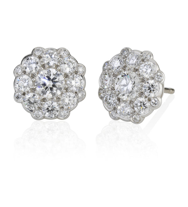 18ct White Gold Round Brilliant Cut Diamond Floral Cluster Stud Earrings